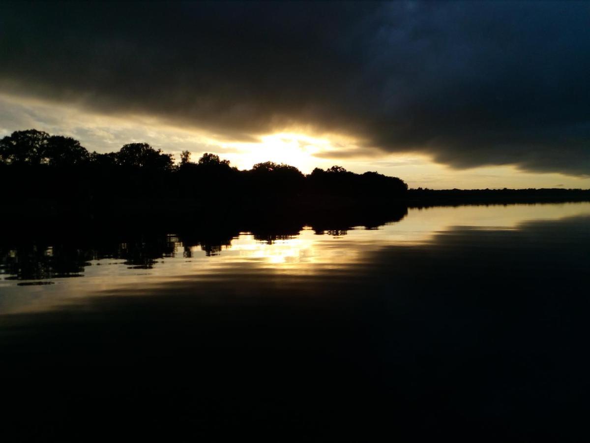Torne Camping - Kano & Fiskecamp Grimslov ภายนอก รูปภาพ